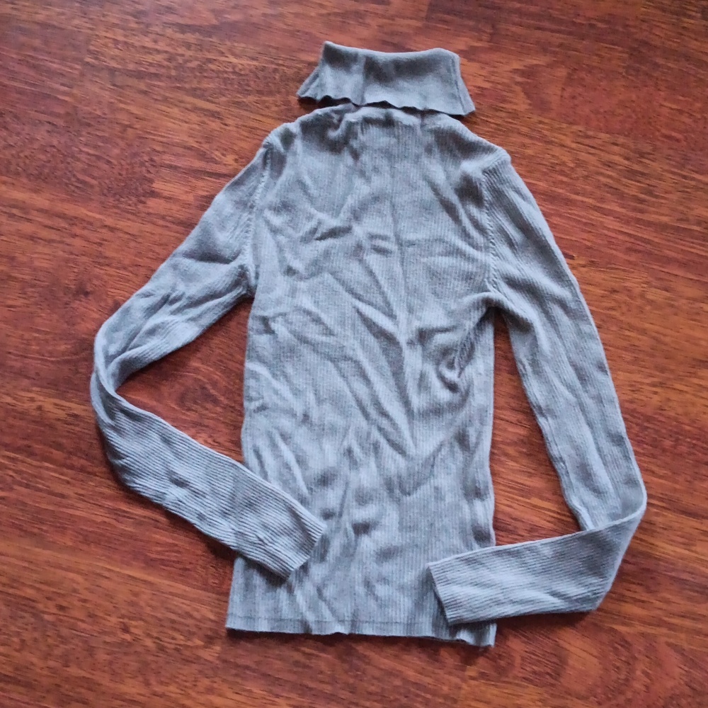 Ribbed turtleneck - Picture 7 of 7